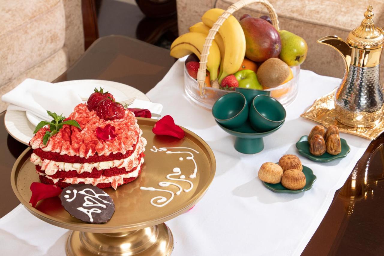 Radisson Blu Hotel, Burajda Zewnętrze zdjęcie