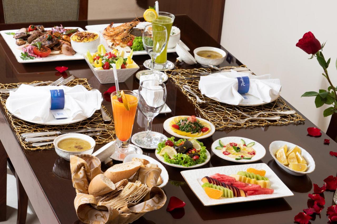 Radisson Blu Hotel, Burajda Zewnętrze zdjęcie