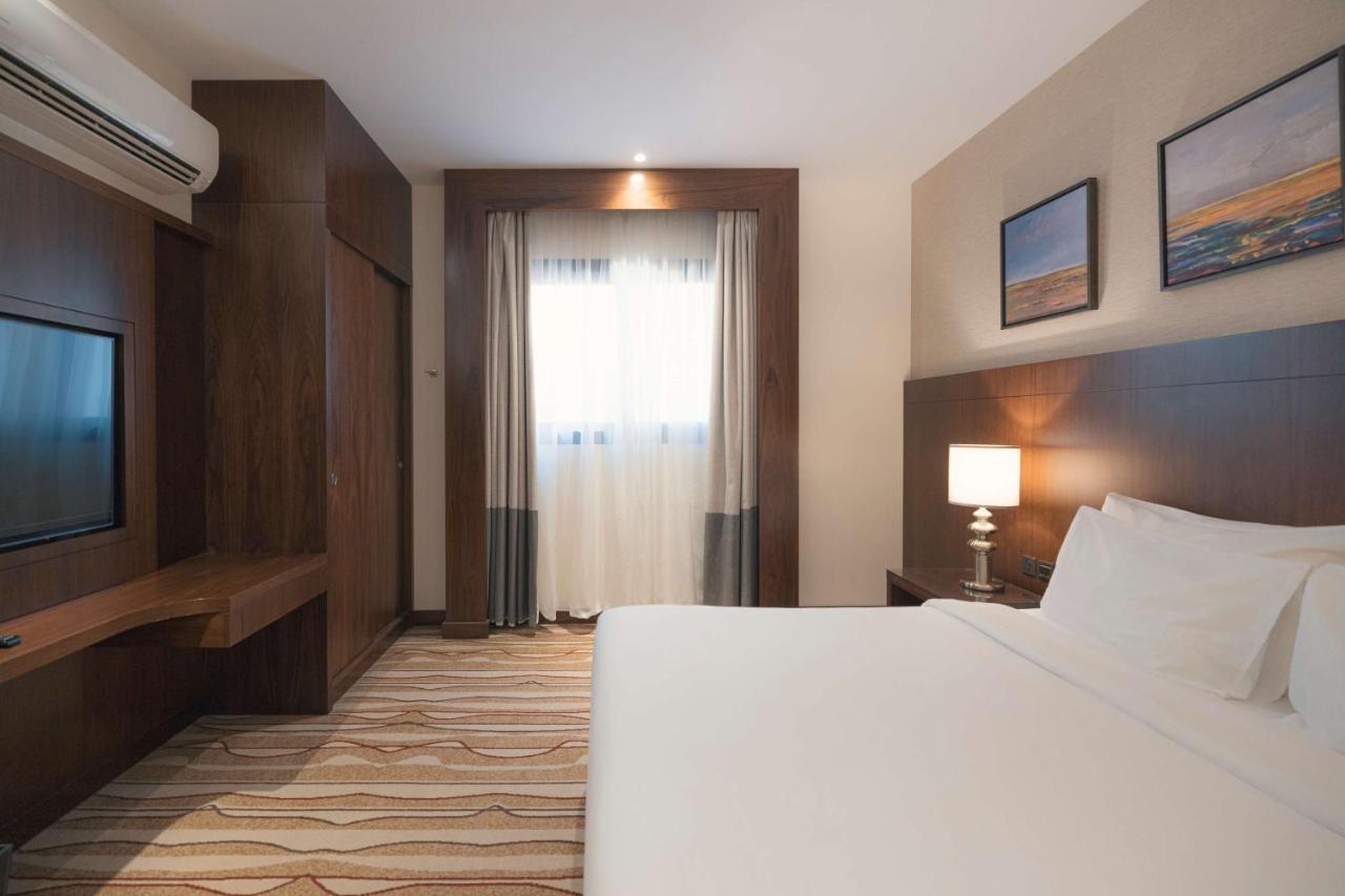 Radisson Blu Hotel, Burajda Zewnętrze zdjęcie