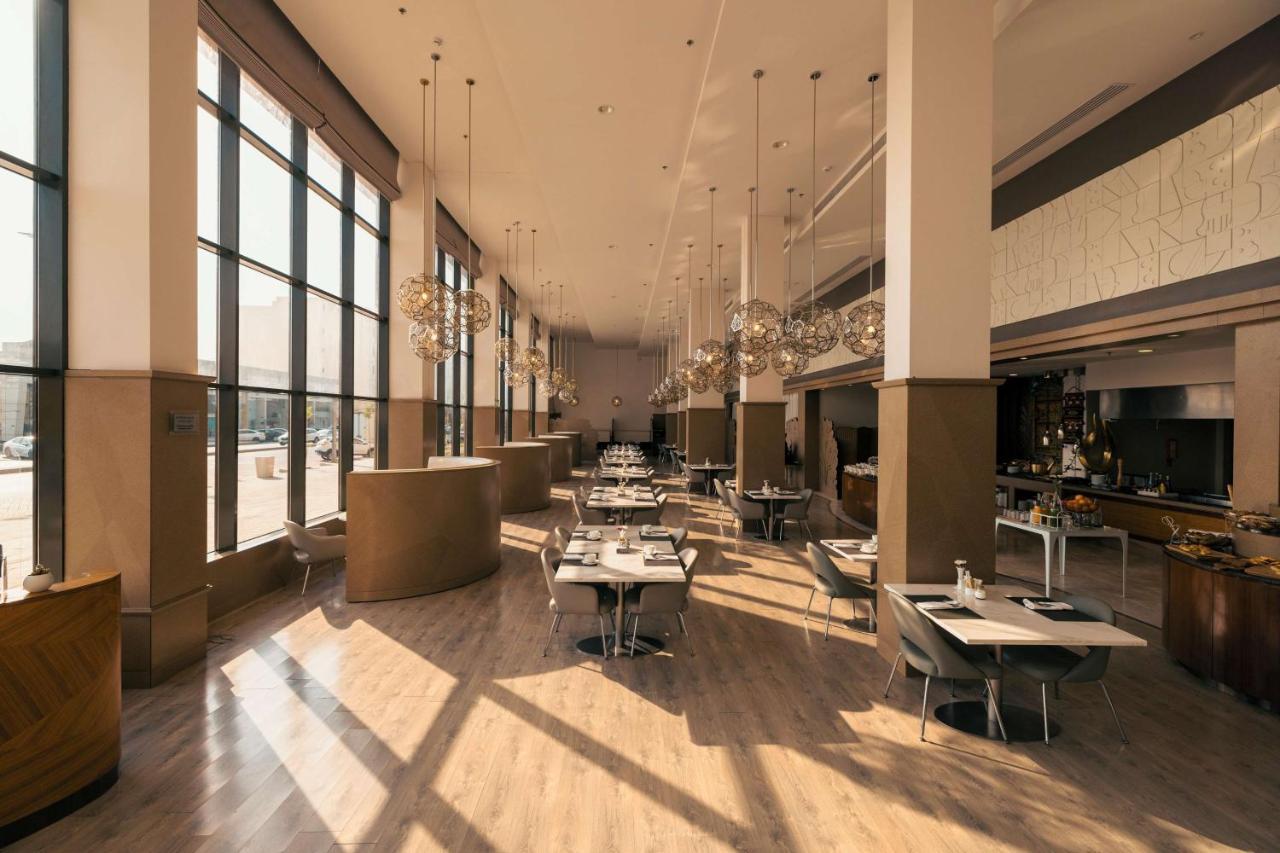 Radisson Blu Hotel, Burajda Zewnętrze zdjęcie