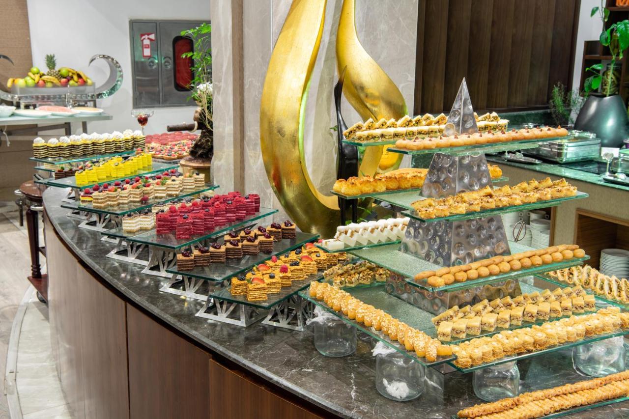 Radisson Blu Hotel, Burajda Zewnętrze zdjęcie